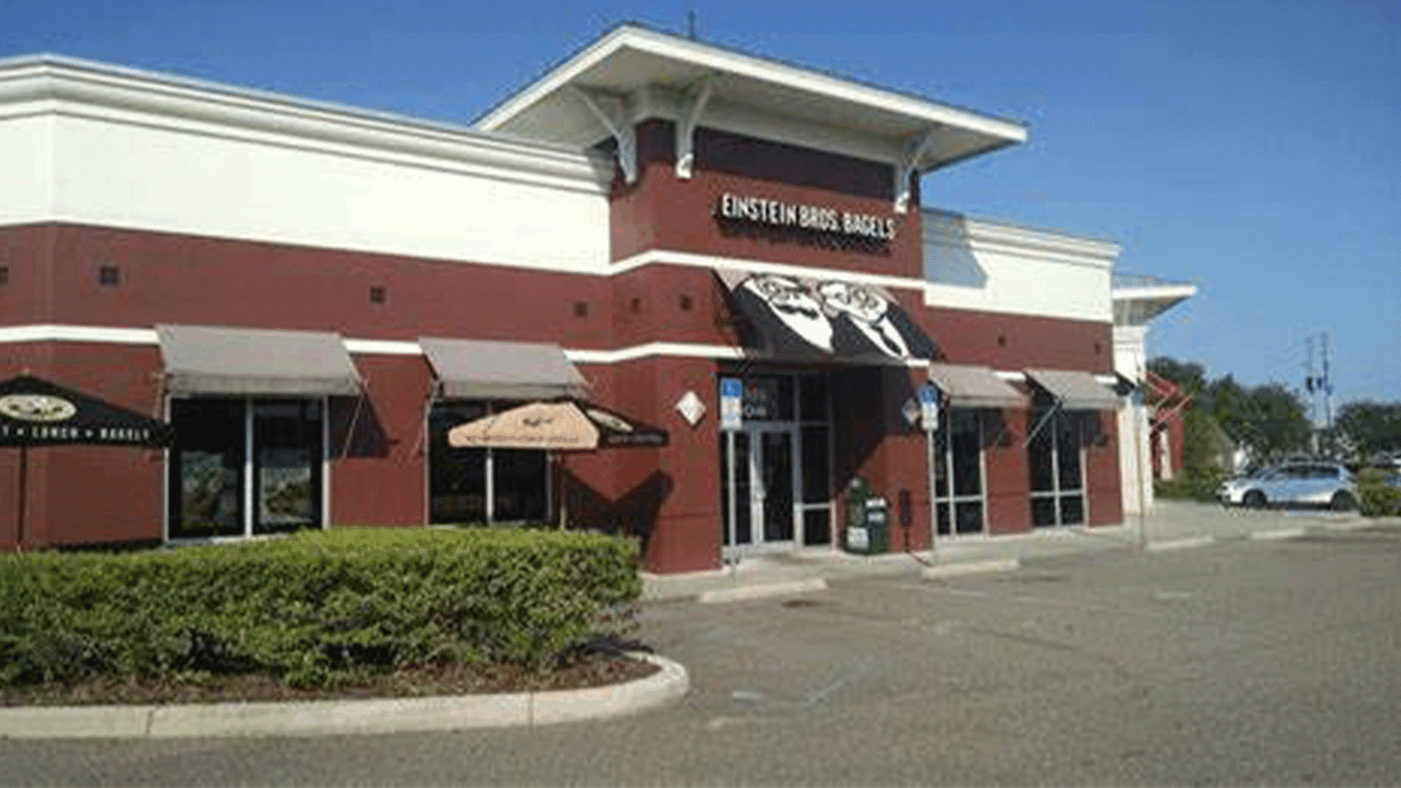 BBPro_16-9_0007_Einstein-Bagels-Plant-City-1536x864