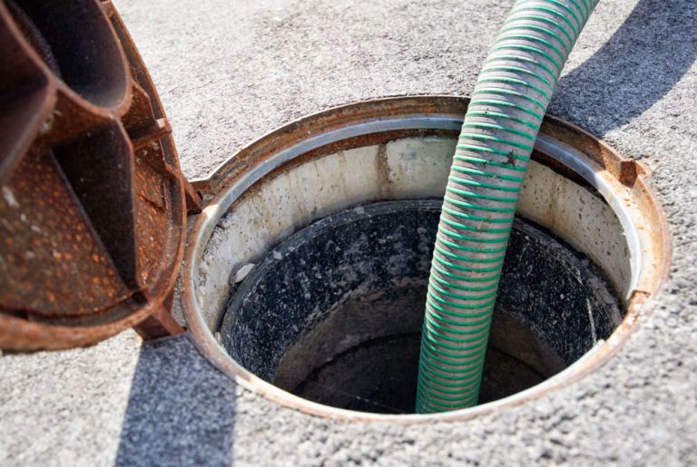 sewer-cleaning-1-768x515