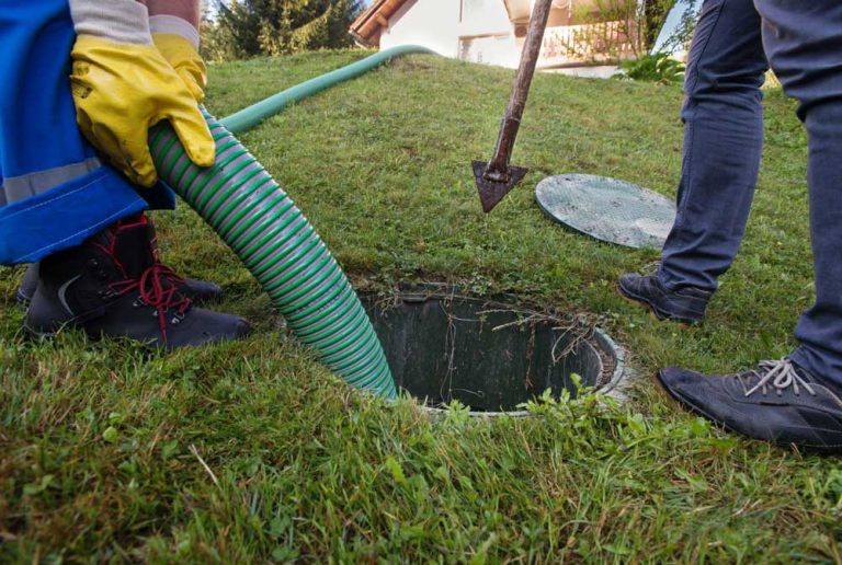 sewer-cleaning-2-768x516